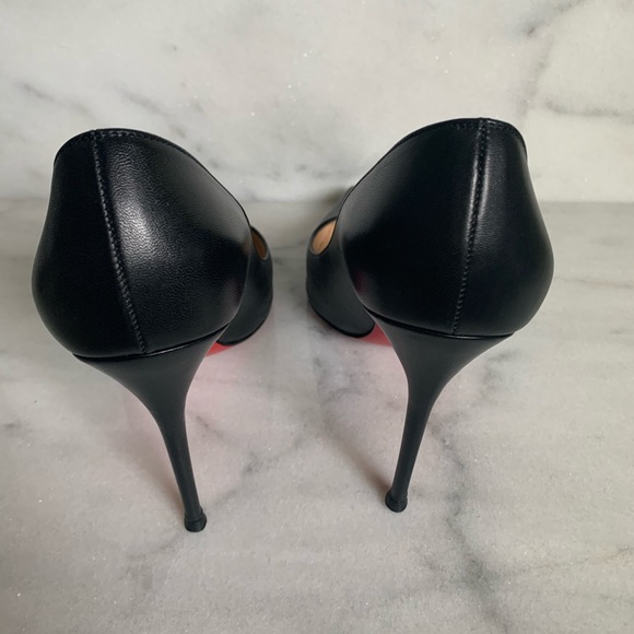 Christian Louboutin Décolleté Heels - Picture 4 of 6